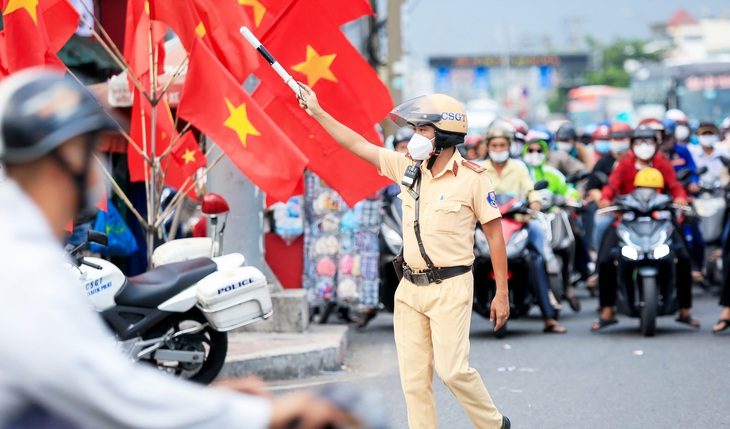 Điều khiển giao thông bằng thiết bị thông minh: Sớm ngày nào tốt ngày đó- Ảnh 1.